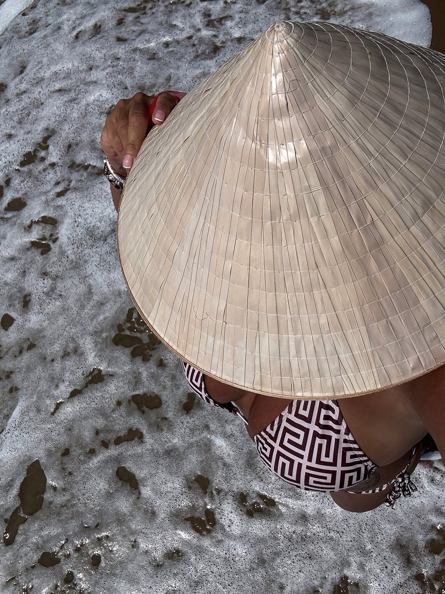 leh_sttar's tweet photo. Sea harmony, where the tide softens every thought. https://t.co/PB1bB6OX0z