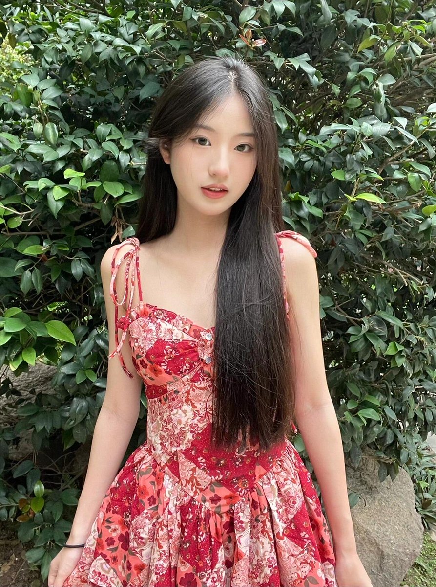 xdan0001's tweet photo. Life is like summer flowers. https://t.co/uF4vV9Rm6B