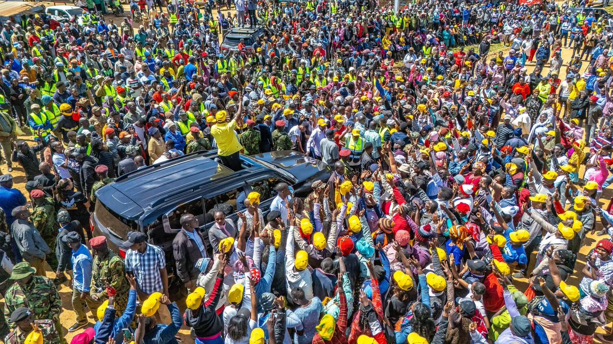 _KithureKindiki's tweet photo. NYAMBARI, LARI CONSTITUENCY, KIAMBU COUNTY, KENYA 

MONDAY, OCTOBER 5, 2026

Apart from the immensely consequential 200 billion shillings Rironi - Mau Summit dual carriageway, this administration has prioritized the tarmacking of 1,656 kilometers of roads in Kiambu County at a cost of 152 billion shillings.

Out of these 368 kilometers are completed at a cost of 20 billion shillings.

Out of the nearly 600 fresh produce markets being constructed country wide, 29 are in Kiambu County, including Nyambari ESP market which I inspected earlier today.

The value of markets, affordable housing and student hostel accommodation projects nationally is about 800 billion shillings, including 52 billion shillings worth of projects within Kiambu County.

The Lari Affordable Housing Project, for example is at 30% to completion, to provide 752 homes for residents at a cost of 2.2 billion shillings.

Kiambu County has also benefited from reduced fertilizer, seeds and sexed semen prices and the increased returns from coffee and milk.

1.5 million residents of Kiambu out of the target population of 2.4 million people have enrolled for the medical insurance scheme administered by the Social Health Authority.

Last mile electricity connection projects worth 432 million shillings are ongoing across Kiambu, to light up 2,500 additional homes, while the 500 million shillings Escarpment Irrigation Project is almost complete to support commercial farming.

After inspection of road and market projects, addressed residents of Nyambari in Lari, Kiambu.

Updated them on status of Government projects and programmes in the area.

Joined by MPs Mburu Kahangara (Lari), Alice Ng’ang’a (Thika Town), Njuguna Kawanjiku (Kiambaa) and Githua Wamachukuru (Kabete) as well as other leaders.