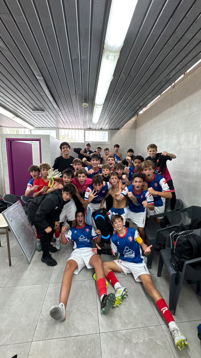 CalaPozuelo's tweet photo. #CadeteB II Resultado de la jornada 🔵
✅ 2-1
🆚 Estudiantes Alcorcón “E”
🏆 Jornada 2
#VamosCala https://t.co/kcWvLu4CcU