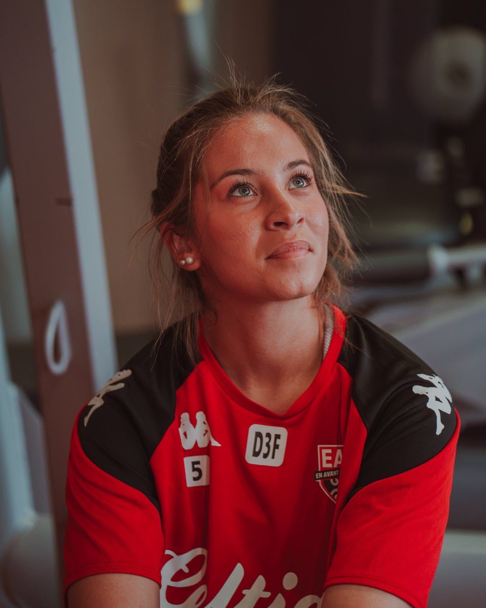 EAG_feminines's tweet photo. 🎂 Aujourd’hui, notre défenseure 𝐈𝐧𝐞̀𝐬 fête ses 18 ans.

𝐉𝐨𝐲𝐞𝐮𝐱 𝐚𝐧𝐧𝐢𝐯𝐞𝐫𝐬𝐚𝐢𝐫𝐞 ! 🥳 https://t.co/ncKwIN3KIl