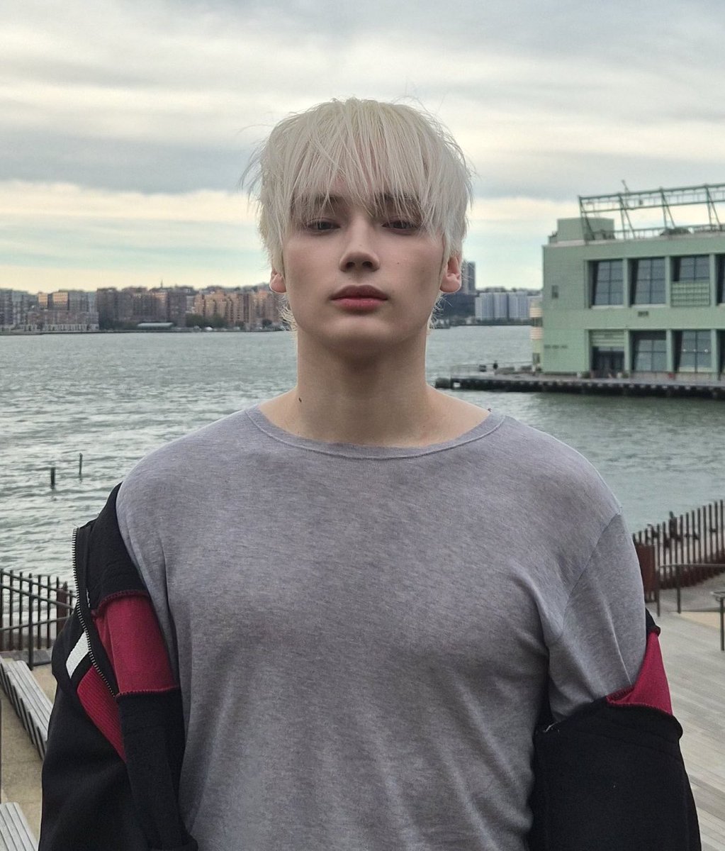 lovergyuu's tweet photo. I'll suck on those boobs so hard he'll gain the ability to lactate and I'll drink that all up too https://t.co/OwiRt61Ti3