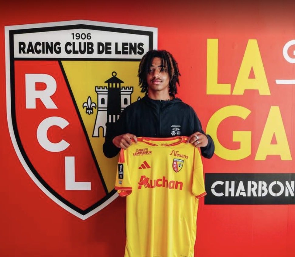 MonsieurBernaps's tweet photo. @femafoot @Equipesdumali 

Trois profils ✅ 
Trois joueurs éligibles ✅
Trois profils prometteurs 🔍 
@EAGuingamp @RCLens @losclive 

Focus Scout By Bernaps 🇲🇱 https://t.co/4ssD9lli0h