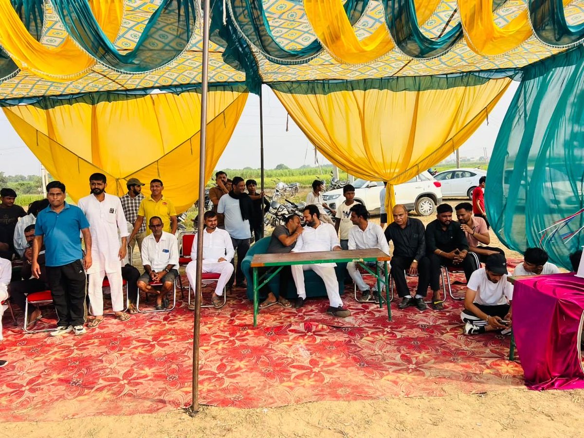umeshkamboj5's tweet photo. आज हल्का रादौर के गाँव बकाना में क्रिकेट टूर्नामेंट में मुख्य अतिथि के रूप में जाने का सौभाग्य प्राप्त हुआ
सभी गाँव वासियो का इतना मान व सम्मान देने के लिए दिल की गहराइयों से बहुत बहुत धन्यवाद
उमेश बुबका
हल्का रादौर
#Haryana #Congress #Radaur https://t.co/nN6IZxsXvU
