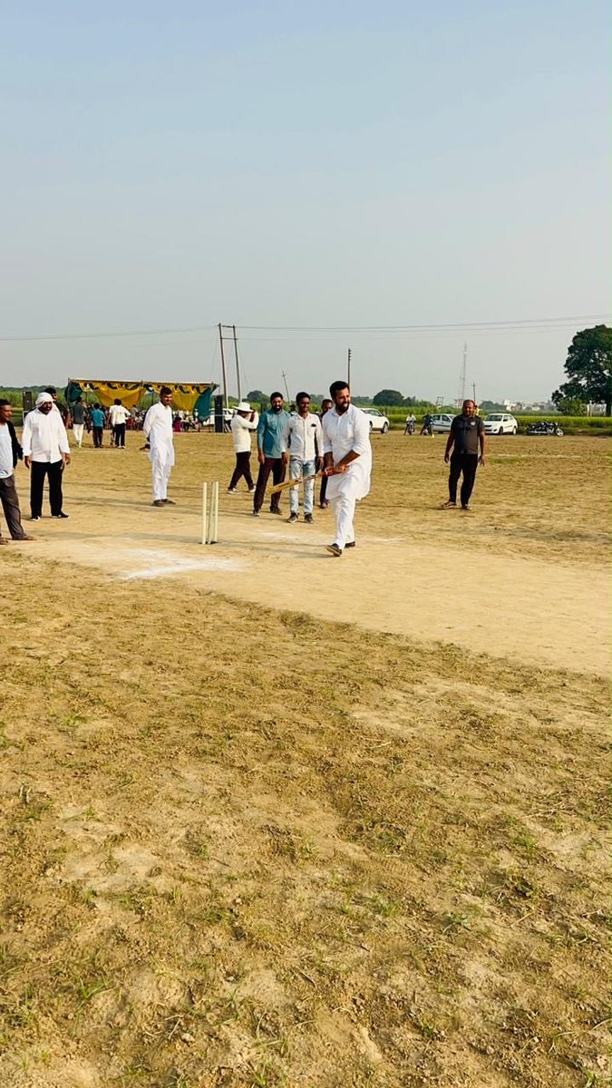 umeshkamboj5's tweet photo. आज हल्का रादौर के गाँव बकाना में क्रिकेट टूर्नामेंट में मुख्य अतिथि के रूप में जाने का सौभाग्य प्राप्त हुआ
सभी गाँव वासियो का इतना मान व सम्मान देने के लिए दिल की गहराइयों से बहुत बहुत धन्यवाद
उमेश बुबका
हल्का रादौर
#Haryana #Congress #Radaur https://t.co/nN6IZxsXvU