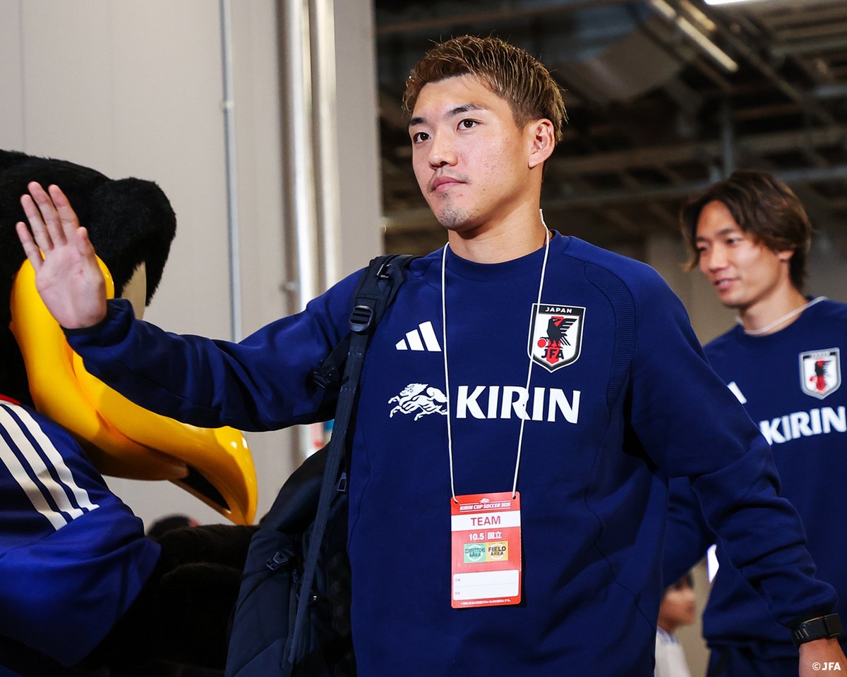 jfa_samuraiblue's tweet photo. キックオフまで...
あと45分⏳

選手たちが決戦の舞台・国立競技場に到着！

🏆キリンカップサッカー2026
🗓️10.5(月) ⌚19:30(予定)
🆚ニュージーランド代表🇳🇿
🏟️国立競技場(東京)
📺テレビ朝日系列全国ネット生中継
📱TVerライブ配信
📱ABEMAライブ配信
📱DAZNライブ配信

#サッカー日本代表 https://t.co/WVmQcO456I
