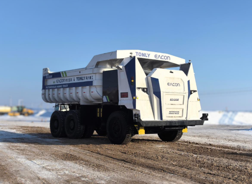 im_mining's tweet photo. .@EaconMining & @TonlyHeavy's #EQ100E is a #cabless, #batteryelectric #autonomous #miningtruck that combines #Tonly’s vehicle engineering and manufacturing capabilities with #EACON’s autonomous solution & #drivebywire design - it was designed for autonomous operation from the outset, rather than adapted for it later https://t.co/N0TKLbIFn6