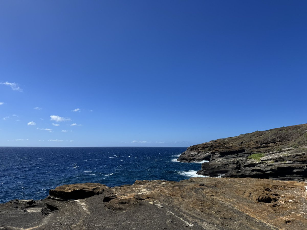 so_su_uu's tweet photo. ハワイほぼ一周した！(けど写真撮ったのは東側ばっか) https://t.co/jAwIpRNngp