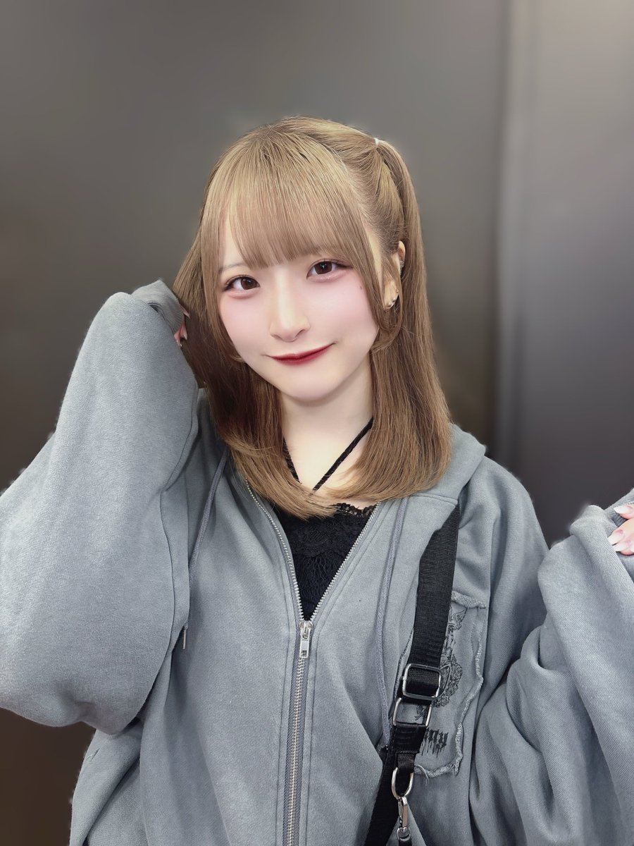 yuu_aoshigu's tweet photo. はーふついん すき？❤︎ https://t.co/awfh7Y6Zgn