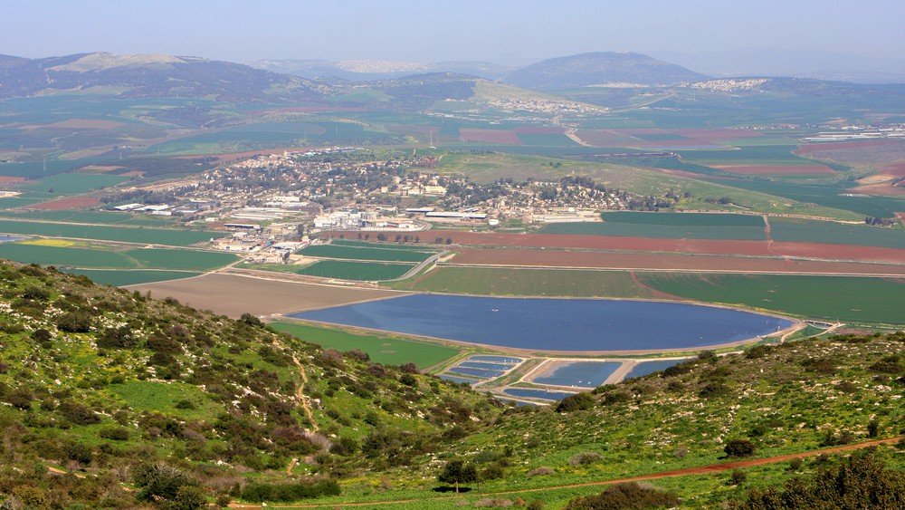 MHndln's tweet photo. 50 ק"מ של הגבלות בנייה: תוכנית "צינור אברהם" להעברת מים לירדן מתקדמת >> https://t.co/yfmwVqIqWa https://t.co/HGlx0AESCU
