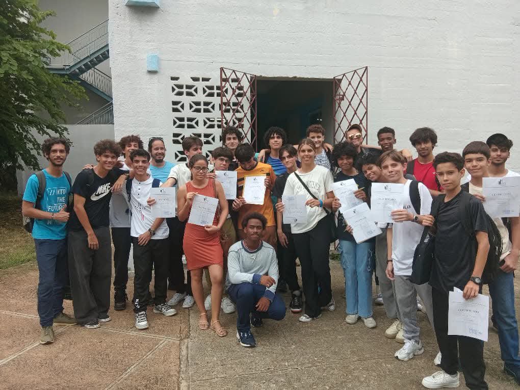 SGEPMTZ's tweet photo. 🔊 ¡IPVCE Carlos Marx en el clasificatorio para el ICPC!
💻 Competición Internacional Universitaria ACM de Programación – Caribe.
🏆 Talento, desafío y aprendizaje.
🇨🇺 
 #ipvcecarlosmarx #ipvcecm #DPEMatanzas #cubamined #CubaMined #GobMtz https://t.co/LAVyBqsGub