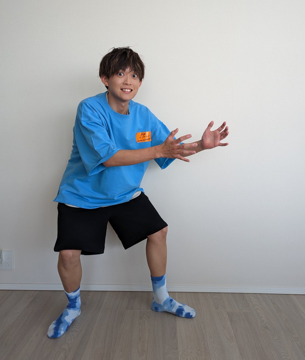 ryogomatsumaru's tweet photo. 昔よりAIが発達した今、昔コラ画像にされた素材を今上げたらとんでもない傑作が生まれる説ある　その2 https://t.co/WFVCyqT4hp