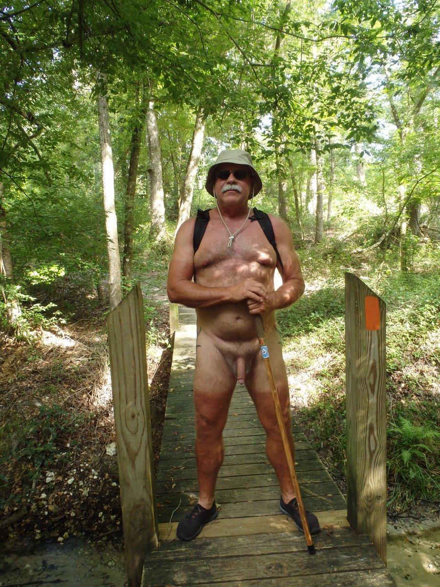 rexd700's tweet photo. Life is to short not to hike naked.
Walk on the wildside.
#nakedman #naked #nude #livenaked #nudist #naturist #naturism #bodypositivity #freehike #bodypositive #hikenaked #Naturist #Nudist #Nudeisnormal #Nakedoutdoors #NormalizeNudity #NakedAndFree https://t.co/08Fwy2kAqu