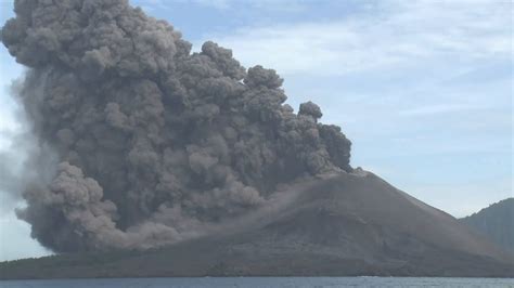 ProfBillMcGuire's tweet photo. #FOTW Daily Post 5

Favourite denier myth - volcanoes emit more CO2 than humans

Ask me or any other volcanologist — false

Volcanoes: ~300 million tonnes CO2/year. Humans: 130 times more

Please pass on the truth. Share and tag 2 others

#FateOfTheWorld #TogetherUnstoppable https://t.co/mAAeZcStOL