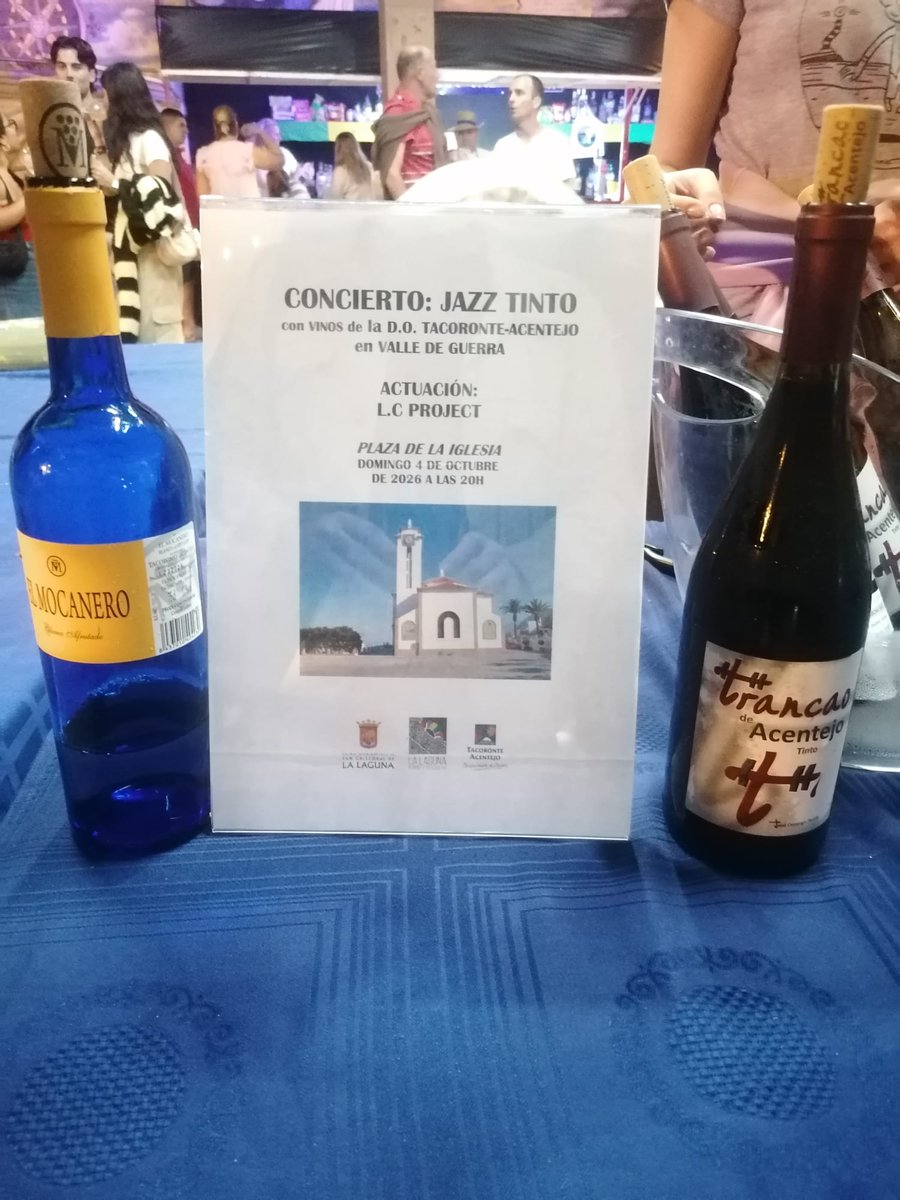 tacovin's tweet photo. Espléndida velada a ritmo de jazz anoche en Valle de Guerra con motivo de las Fiestas Patronales en Honor a Nuestra Señora del Rosario. El Jazz y los vinos con DO Tacoronte-Acentejo consolidan su gran fusión.🍷🎼🎹
#winelover #ayutamientolalaguna https://t.co/PQnRDYaD7v