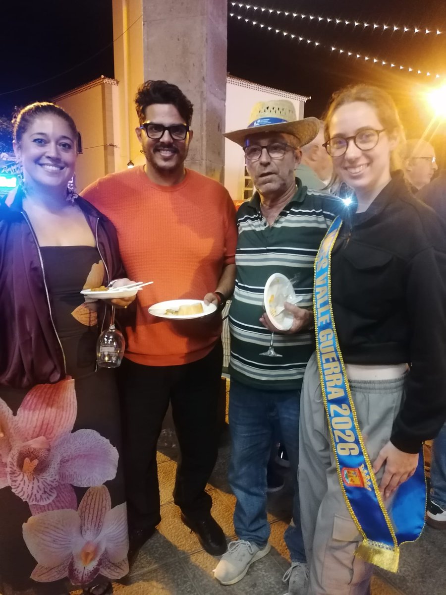 tacovin's tweet photo. Espléndida velada a ritmo de jazz anoche en Valle de Guerra con motivo de las Fiestas Patronales en Honor a Nuestra Señora del Rosario. El Jazz y los vinos con DO Tacoronte-Acentejo consolidan su gran fusión.🍷🎼🎹
#winelover #ayutamientolalaguna https://t.co/PQnRDYaD7v