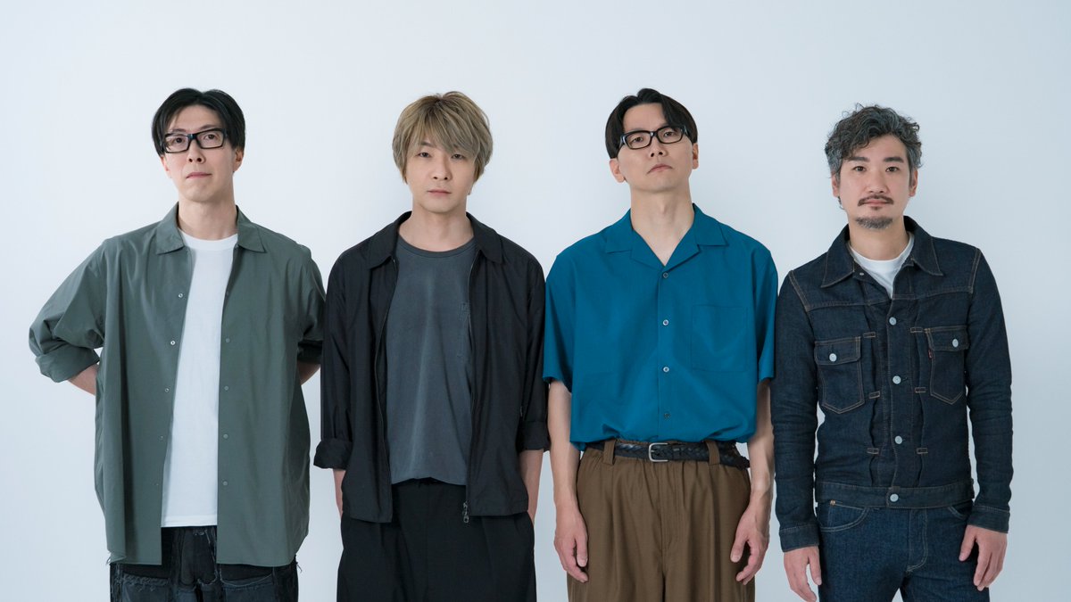 monobright_mo's tweet photo. ／

モノブライト、
4名で生配信します⚡️

＼

明日10/6(火)20時頃より、
モノブライト公式Instagramにて
メンバー全員による生配信が決定❗️
https://t.co/DuwCrJQncb

10/16(金) フラワーカンパニーズ
10/24(土) Have a Nice Day!

との『SECOND PRIMAL』
東阪ファイナルに向けて、
4名が熱き想いを語ります🔥

アーカイブには残らない、生演奏も準備中…👀
ライブ前のひと時を一緒に過ごしましょう！

明日の夜はInstagramでお待ちしています⚡️
