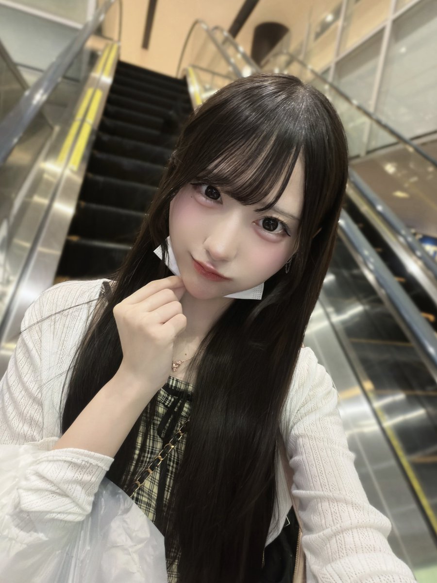 ayase_kotori_'s tweet photo. おでかけ՞֊  ̫ ֊՞♡ #RainTree https://t.co/4jlJVns2yi