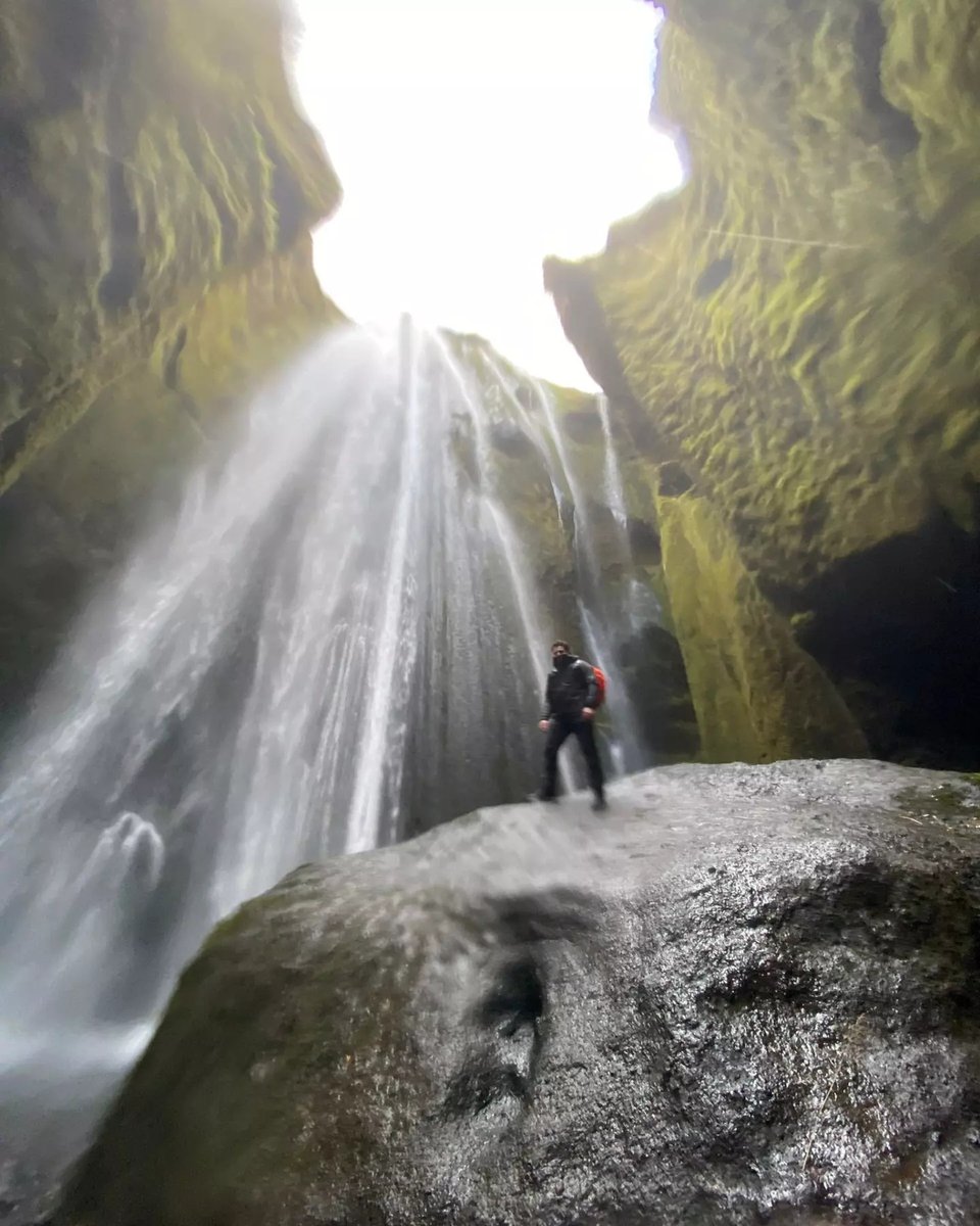 neia_top's tweet photo. Gljúfurárfoss waterfall, Iceland in the rain. https://t.co/BDYTJ7tLxI