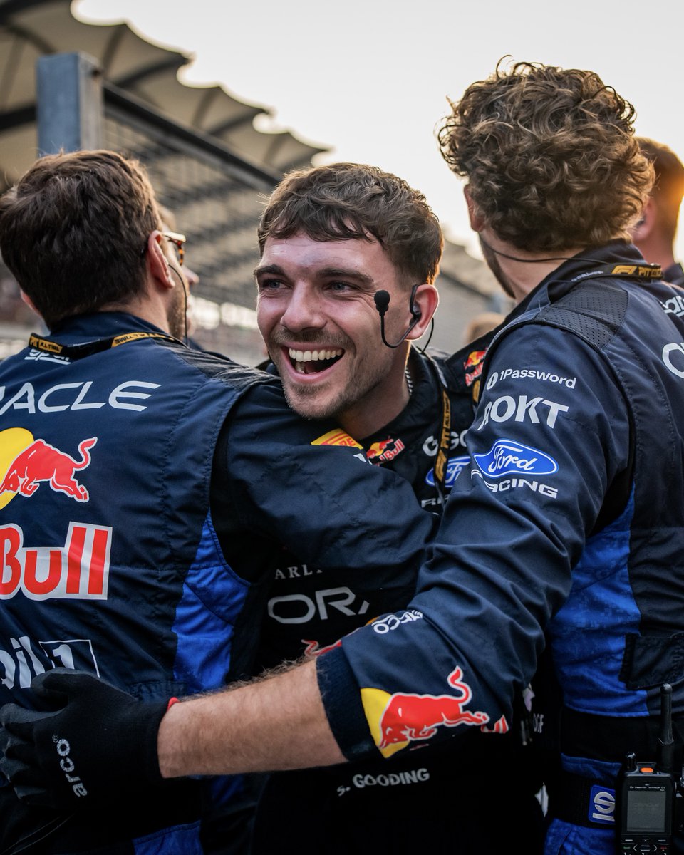 redbullracing's tweet photo. A milestone moment 🏆💙

#F1 || #BahrainGP https://t.co/zpiOYnkRuc