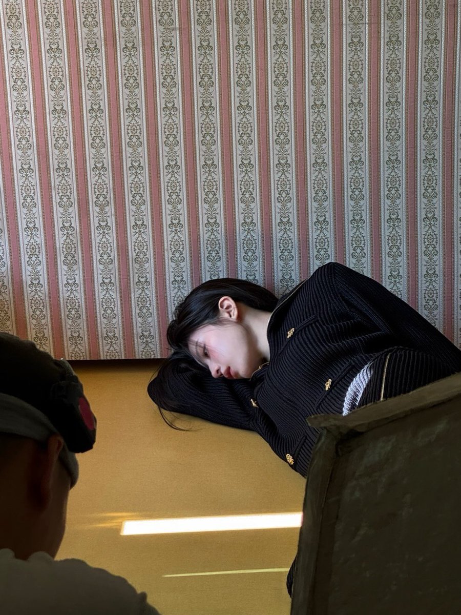 cookie960422's tweet photo. 진짜 너무 힘들다.. https://t.co/4TuWdTRLk9