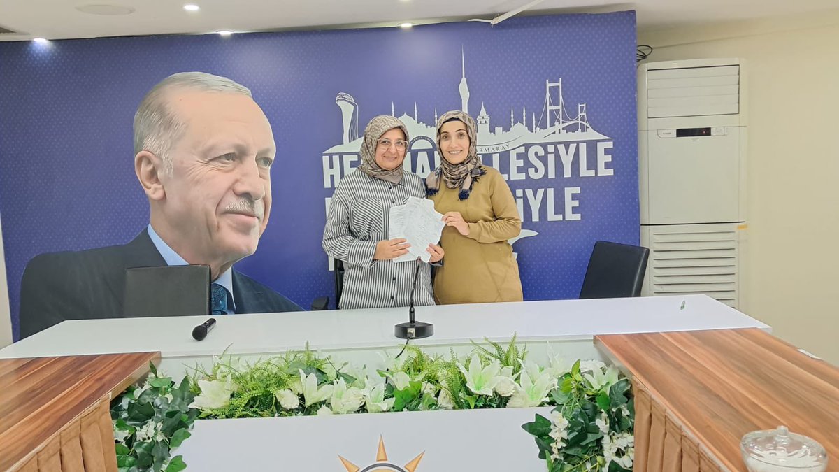 AKKadinSisli's tweet photo. Teşkilatımızla birlikte gerçekleştirdiğimiz ziyaretlerde hemşehrilerimizle bir araya geliyor, yeni üyelerimizi teşkilat ailemize kazandırıyoruz.

Birlik ve beraberlik içinde çalışmalarımıza devam ediyoruz. https://t.co/BUDfiloIik