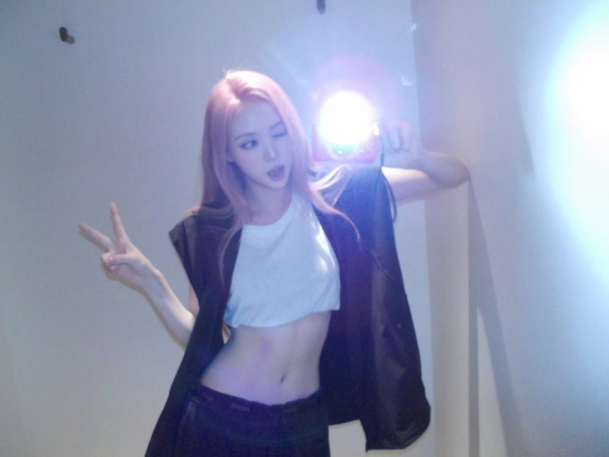 ellaheavn's tweet photo. attractive https://t.co/pxhTozHXMX