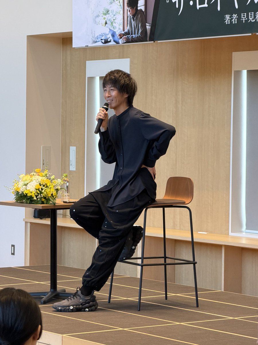 tonekkochannel1's tweet photo. 富川複合施設「#とみくる」のオープン1周年を記念して、『#ザ・ロイヤルファミリー』の著者・ #早見和真 さんをお迎えした講演会を開催しました🐎

1周年を華やかに彩ってくださった皆さま、本当にありがとうございました🐎

また来年「日高」でお会いできるのを楽しみにしております🐎

#日高町 https://t.co/A9cmT6RixH
