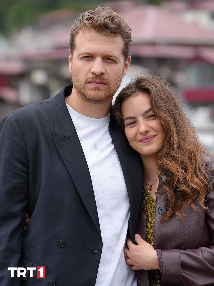 tasacakbudeniz's tweet photo. Haftayı kamera arkasıyla açmayı özlemişiz. 

#TaşacakBuDeniz yeni bölümüyle cuma 20.00’de @trt1 ekranlarında. https://t.co/sUV97xgPaO