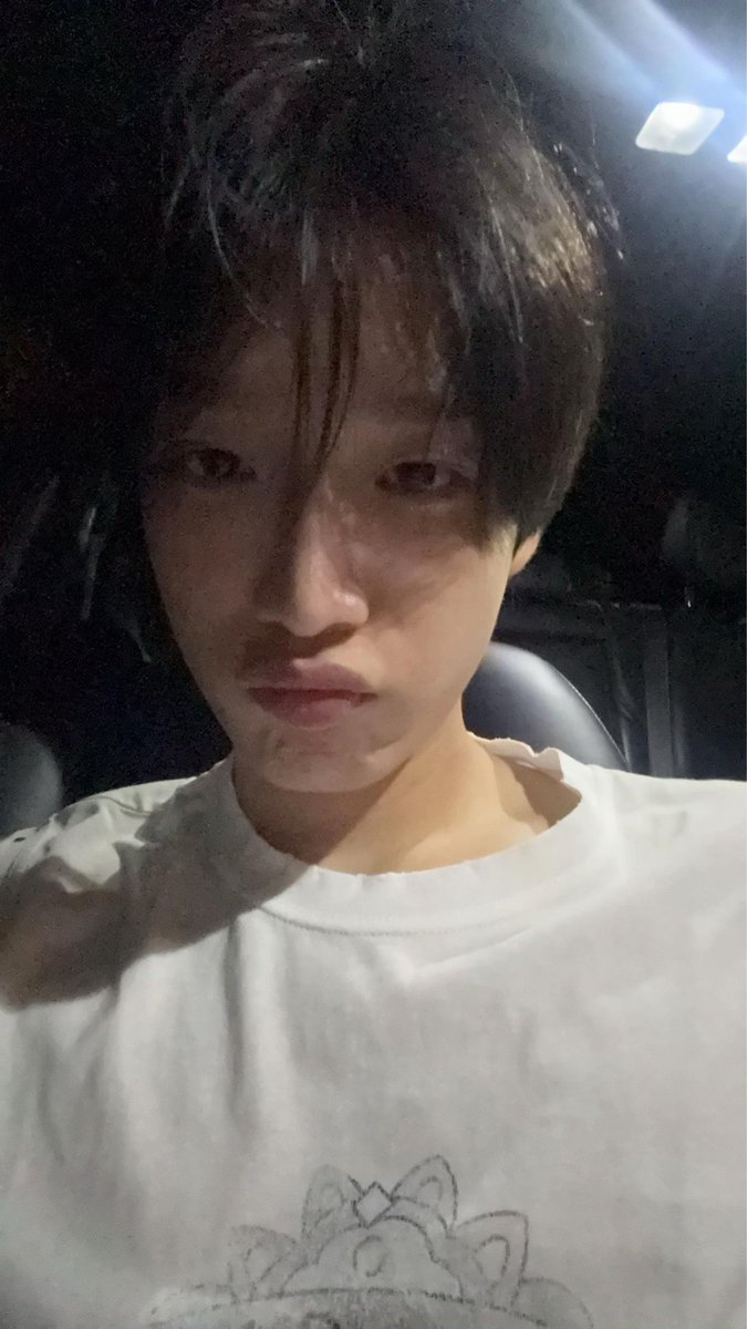 ko_leeee's tweet photo. หายงอนยัง
                                                 ยัง
เค้าเหนื่อยง้อแกละเนี่ย
                                                 อ้อนก่อนดิ https://t.co/OwUtPGklKj