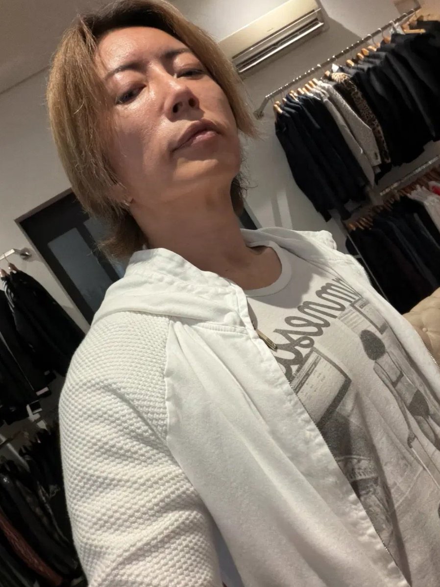 sexy_G6969's tweet photo. GACKTさん🤗❤

本日のBereal
261005

 #GACKT  #Bereal https://t.co/0om3iMjv7h