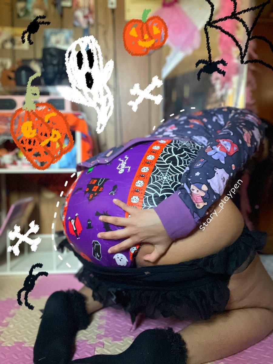 stary_playpen's tweet photo. Ahhh its official spooky season >~<

. https://t.co/F4U0Cwm735