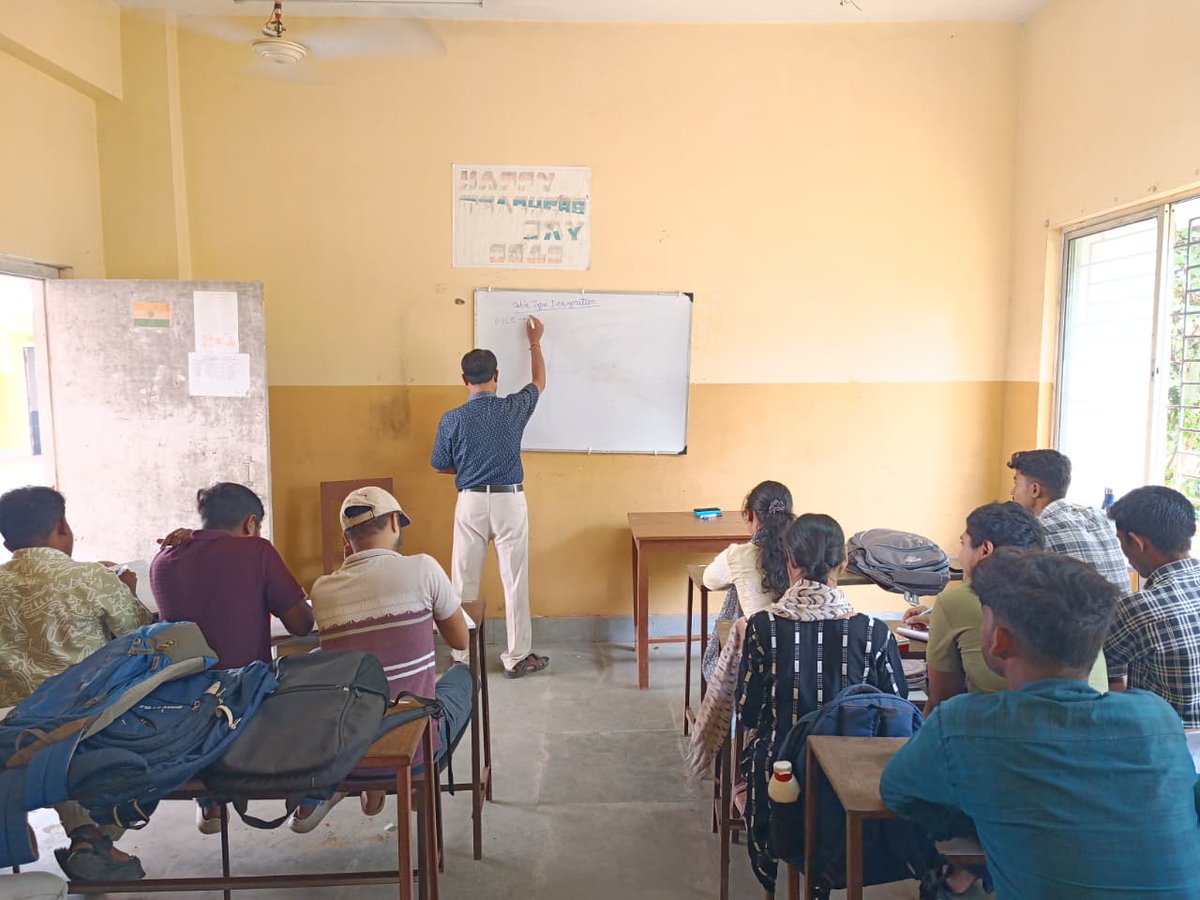 bhatar_iti's tweet photo. 📚 DAILY CLASS | দৈনিক ক্লাস
জ্ঞান অর্জন থেকে দক্ষতা গড়ে তোলার পথে প্রতিদিন এক নতুন অধ্যায়। আজকের ক্লাসে শিক্ষার্থীরা Theory, Practical ও Hands-on Training-এর মাধ্যমে নিজেদের কারিগরি জ্ঞান ও বাস্তব দক্ষতাকে আরও উন্নত করছে। https://t.co/U1DNcJ8dTG
