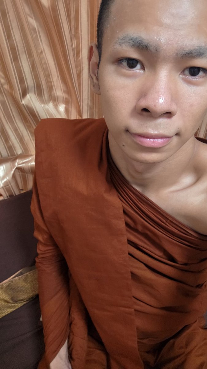 Aromlffp's tweet photo. วัดไหนอีก https://t.co/WBZIUHThWG