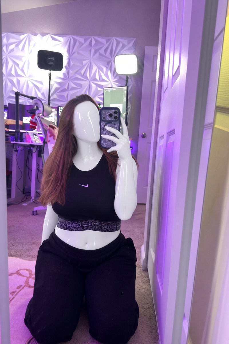 MarinMannequin's tweet photo. Another irl from @AGrande12839, he is such a beta that he asked me again to edit another irl into a pretty mannequin, so that everyone can enjoy her

Join the collection 🤍 https://t.co/YeVPym08A4