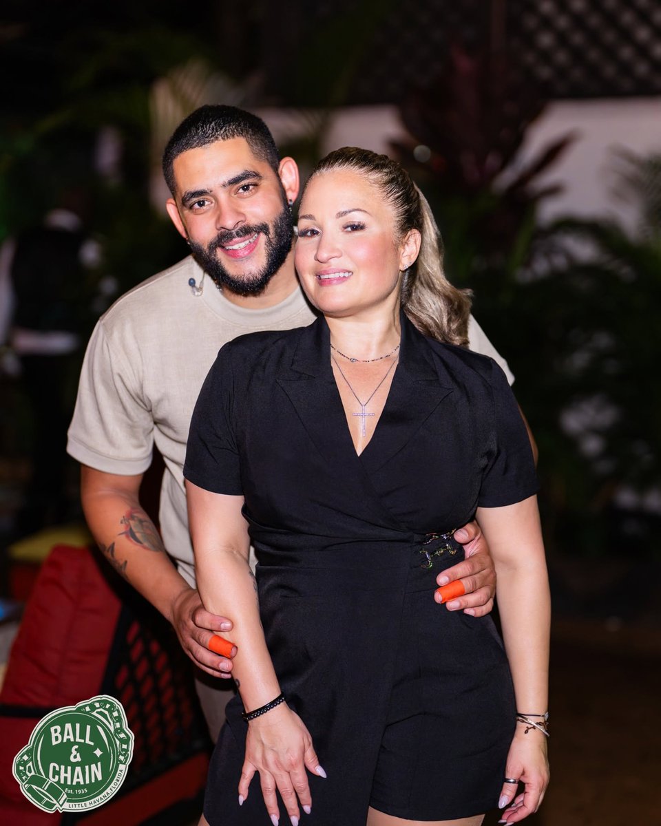 BallAndChainBar's tweet photo. TODAY: #LiveMusic NOW to 6 p.m., #HappyHour 4 to 7, #LiveJazz 6 to 9, then #MamboMondays with DJ Ivan + a FREE #SalsaClass &amp; #BachataClass, 9

TOMORROW: #Bachatuesday includes DJ Vila + a FREE #BachataLesson

#supportlocal https://t.co/z7b3b6bbPx
🍍💚 https://t.co/4VeL08Ahwm