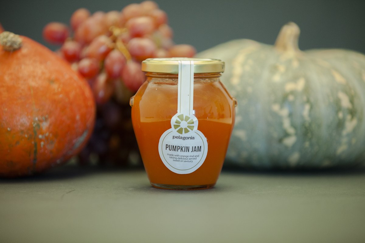 Pelagonia_Range's tweet photo. Hello October 🖐

Have you tried our Pumpkin Jam? 

Made from pumpkin, raisins and orange rind you can enjoy this jam with cheese, in jam tarts made with cheesy pastry or as a glaze for your Christmas ham. https://t.co/Fg5CMunw2i