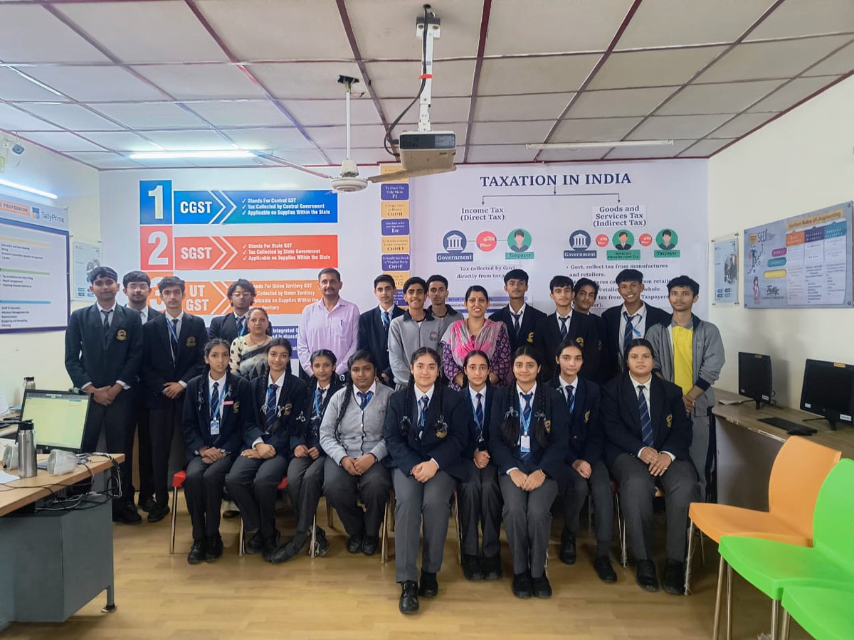 avn_dav83518's tweet photo. DAV Ambuja Vidya Niketan Darlaghat β Empowering Students with Knowledge and Skills for Tomorrow
#adanifoundationschools. #davambujavidyaniketanschool#APlaceToLearnASpaceToGrow#DAVAmbujaVidyalaya #Darlaghat#IndustrialVisit #EducationalVisit #LearningBeyondClassroom https://t.co/Ptdjf2nUoE