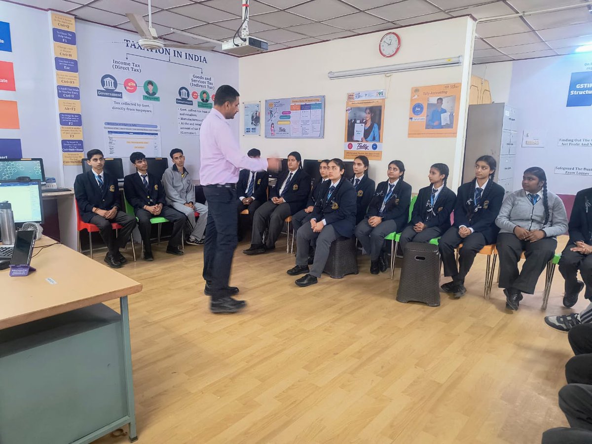 avn_dav83518's tweet photo. DAV Ambuja Vidya Niketan Darlaghat β Empowering Students with Knowledge and Skills for Tomorrow
#adanifoundationschools. #davambujavidyaniketanschool#APlaceToLearnASpaceToGrow#DAVAmbujaVidyalaya #Darlaghat#IndustrialVisit #EducationalVisit #LearningBeyondClassroom https://t.co/Ptdjf2nUoE