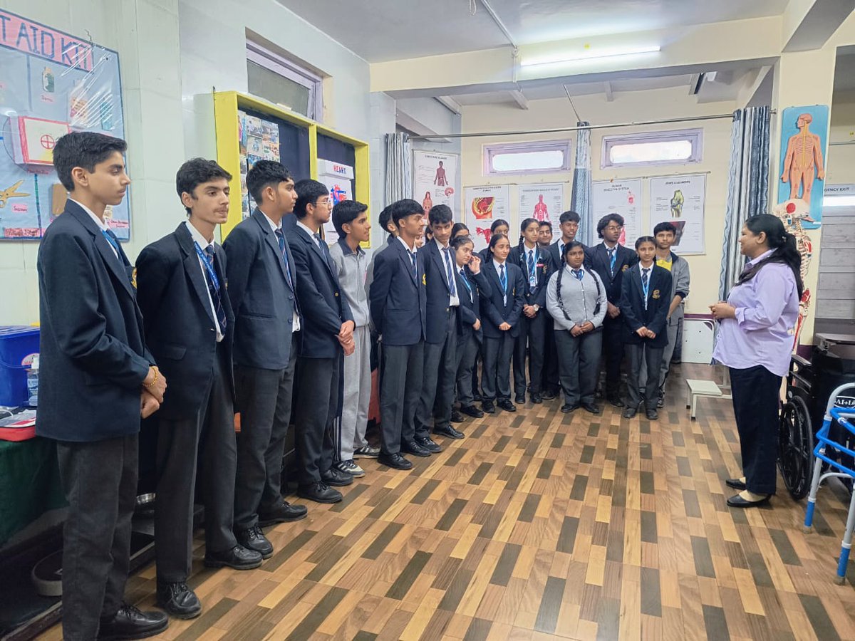 avn_dav83518's tweet photo. DAV Ambuja Vidya Niketan Darlaghat β Empowering Students with Knowledge and Skills for Tomorrow
#adanifoundationschools. #davambujavidyaniketanschool#APlaceToLearnASpaceToGrow#DAVAmbujaVidyalaya #Darlaghat#IndustrialVisit #EducationalVisit #LearningBeyondClassroom https://t.co/Ptdjf2nUoE