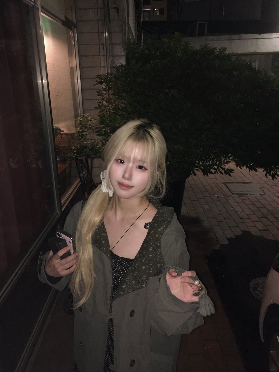 22i01Q's tweet photo. 꼬까옷 입고 예카나들이 😌😌 https://t.co/SwCZLP3Otu