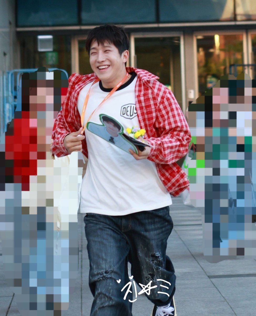 _Jinstar tweet picture