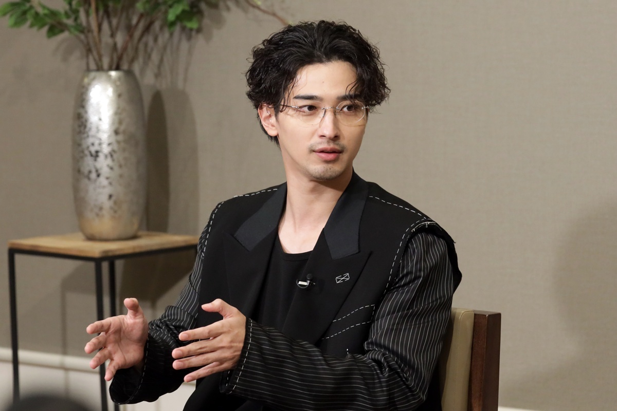 mn_enta's tweet photo. 横浜流星の“鶴の一声”で太田光の『べらぼう』出演が実現!?✨ 太田は横浜に最敬礼し「この人あっての私」 役作りや『国宝』の話も

#横浜流星 #太田光 #上田晋也 #太田上田 #べらぼう https://t.co/rfT2BjrhPL https://t.co/xMjgrDCDa4