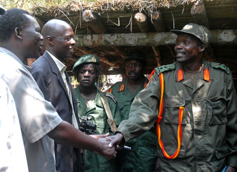 KaKa_Office's tweet photo. #BREAKINGNews

JOSEPH KONY IS DEAD 

Joseph Kony the elusive leader of the Lord's Resistance Army (LRA), a rebel group that waged a brutal two decades dies. https://t.co/tQrMAt1tHs