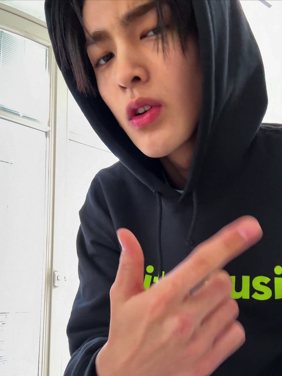 keonpudding's tweet photo. 팬보이 #건호 https://t.co/104Edk6OXg