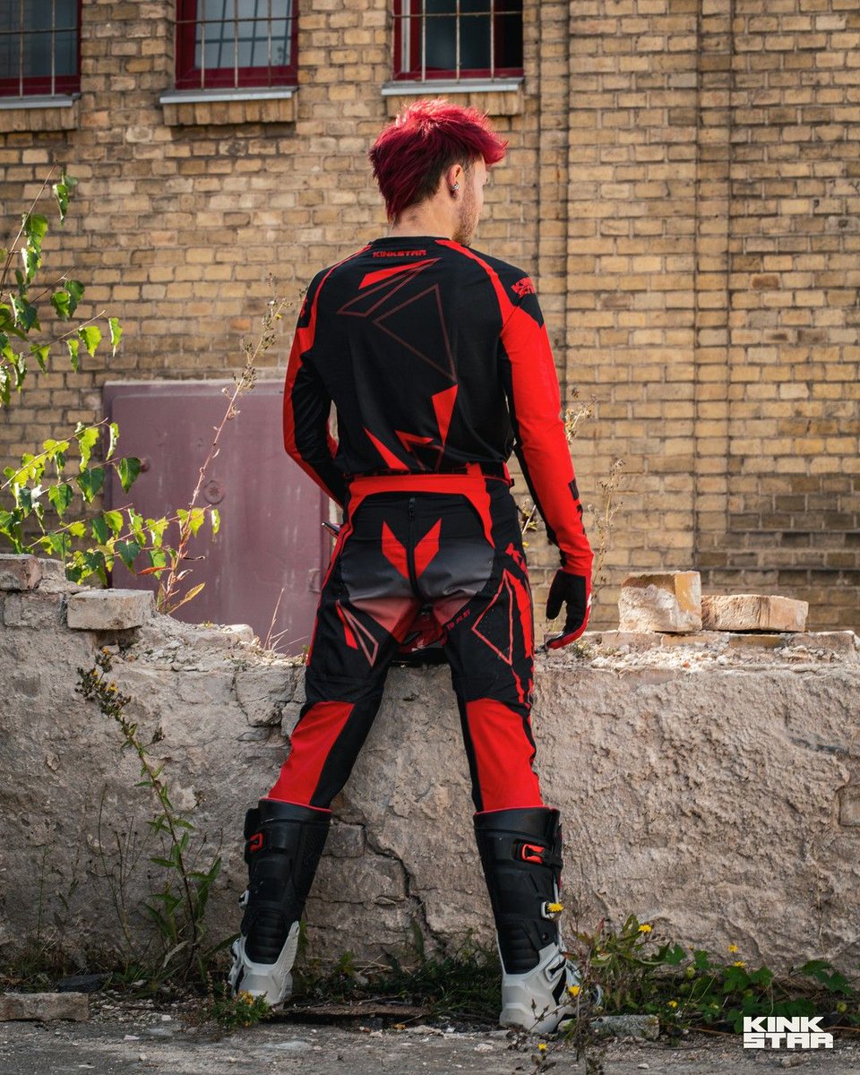 kinkstarstore's tweet photo. Tripex Black/Red.
Black base, red where it counts. Doesn't ask for attention. Gets it anyway.
https://t.co/7Htuwg2Wj4
#kinkstar https://t.co/tNke5WOAW3