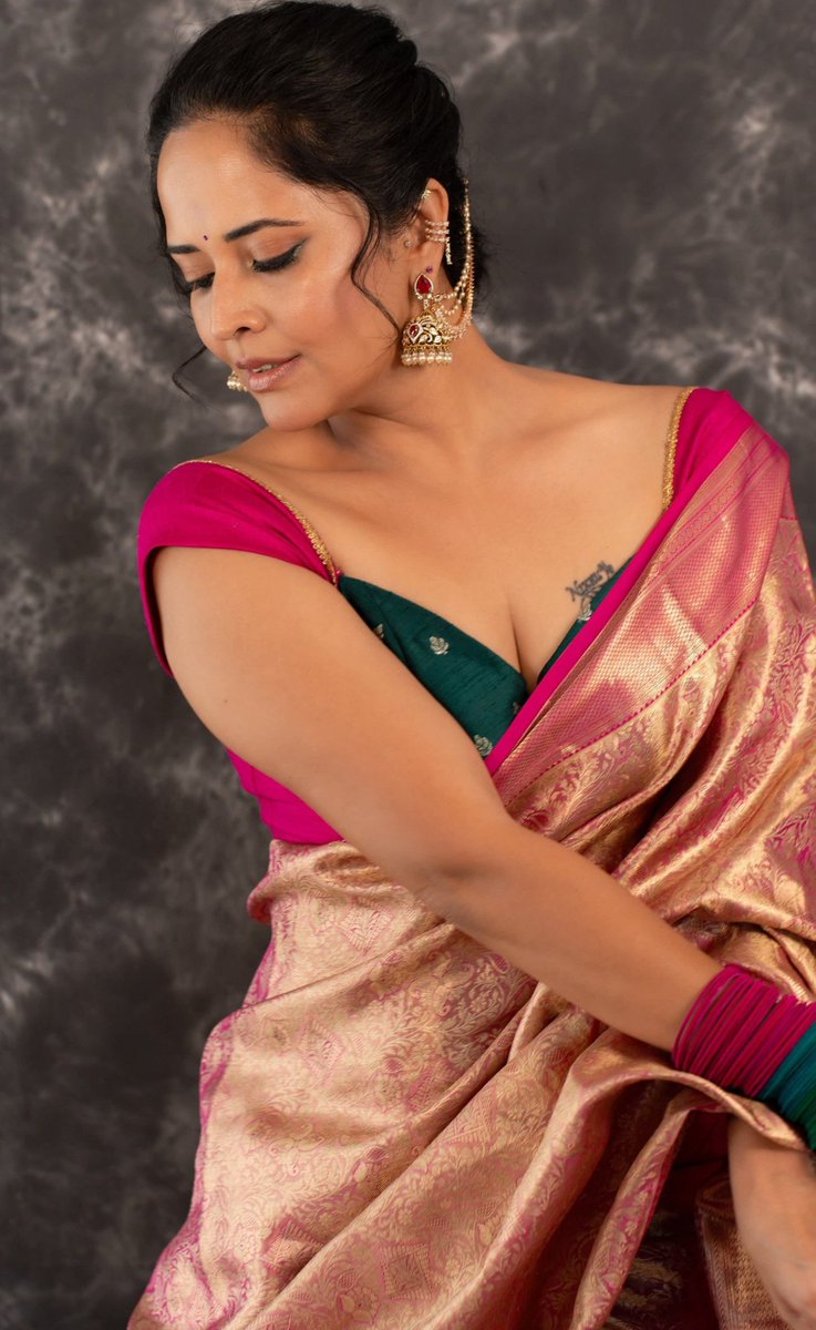 Johnijoss's tweet photo. Anu mom posted some clicks.
i think she dropped some weight. She looks sexy but, not lusty ..

Anu you looks so thick with that fat . Please go back to Milfy structure..

My lust you never ends, i enjoy myself with this pics .. https://t.co/j1JsuMKxpN