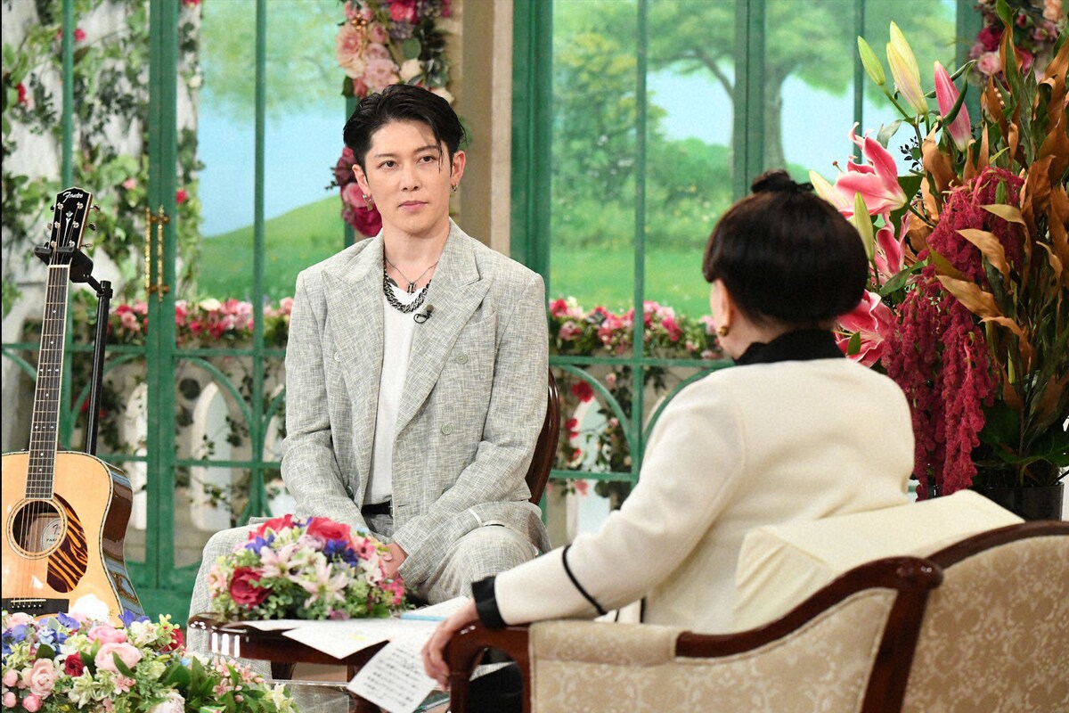 natalie_mu's tweet photo. MIYAVI「徹子の部屋」初出演🎸

昔の夢やパパとしての私生活明かす
https://t.co/PHyavBueU7

#miyavi #徹子の部屋 https://t.co/55u9HO8Vbe