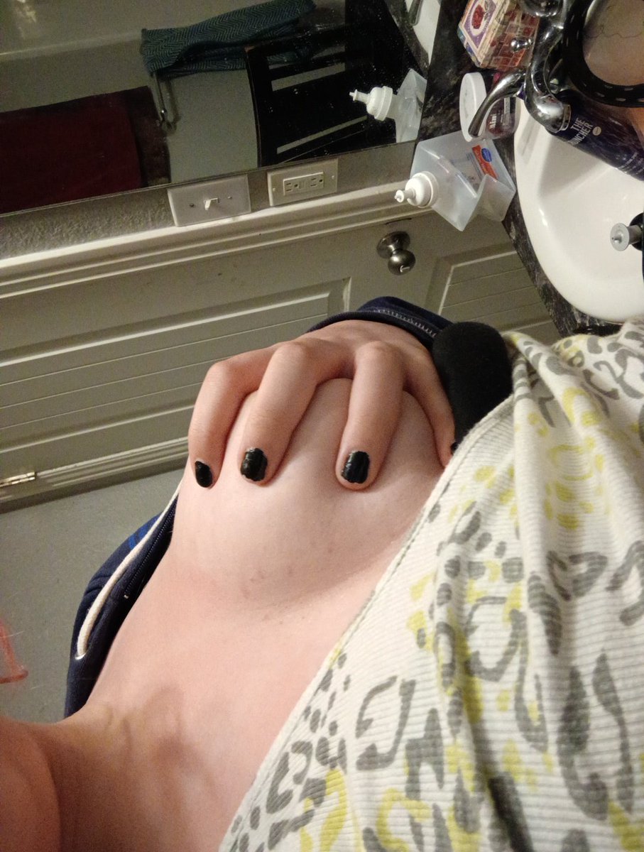 unknown_20987's tweet photo. Bigger than my hand, does anyone wanna call me mommy? #boobs #yes #nsfw #horny https://t.co/2noquqWz5t