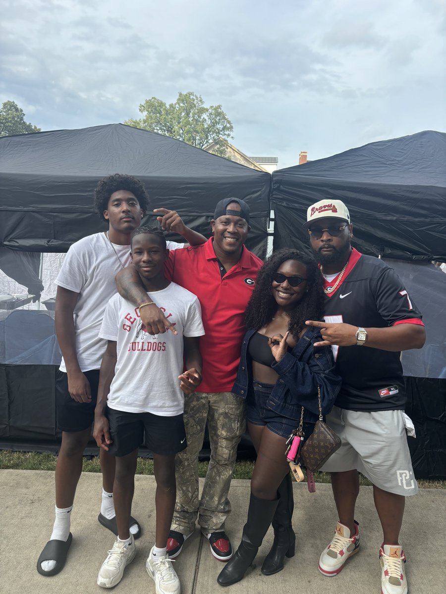ElijahCamp2010's tweet photo. UGA Homecoming 
@DawgNation @UGAAthletics @UGAfootballLive https://t.co/1QP5hgQQeV